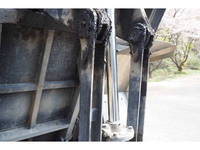 いすゞフォワードダンプ中型（4t）[写真18]