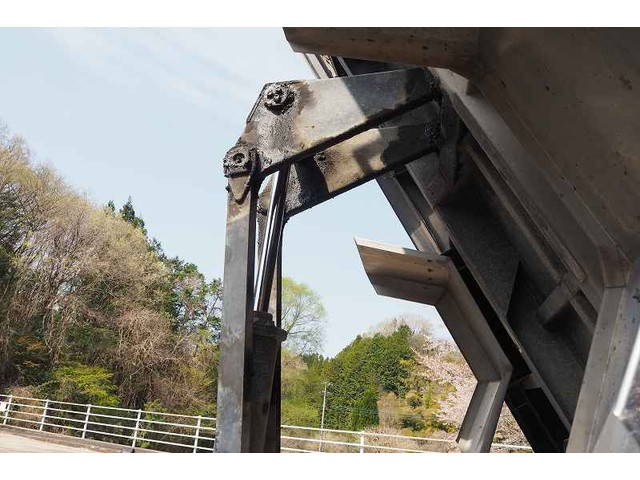 いすゞフォワードダンプ中型（4t）[写真26]