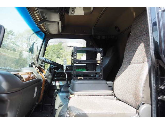 いすゞフォワードダンプ中型（4t）[写真36]