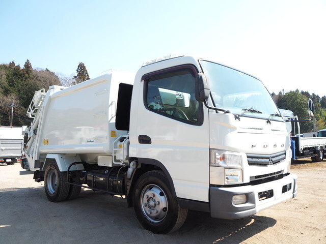 三菱ふそうキャンターパッカー車（塵芥車）小型（2t・3t）[写真03]