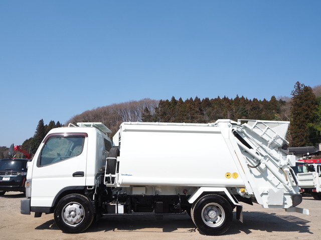三菱ふそうキャンターパッカー車（塵芥車）小型（2t・3t）[写真05]