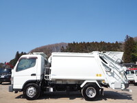三菱ふそうキャンターパッカー車（塵芥車）小型（2t・3t）[写真05]