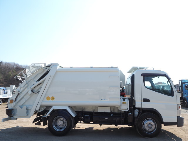 三菱ふそうキャンターパッカー車（塵芥車）小型（2t・3t）[写真07]