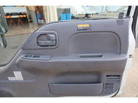 いすゞエルフクレーン3段小型（2t・3t）[写真27]