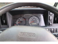 いすゞエルフクレーン3段小型（2t・3t）[写真32]