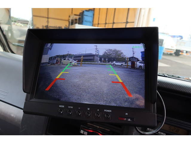 いすゞエルフクレーン3段小型（2t・3t）[写真35]