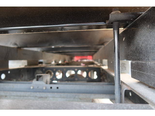 いすゞエルフクレーン3段小型（2t・3t）[写真08]