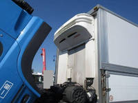 UDトラックスクオン冷蔵冷凍ウイング大型（10t）[写真11]