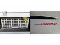 UDトラックスクオン冷蔵冷凍ウイング大型（10t）[写真12]