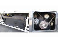 UDトラックスクオン冷蔵冷凍ウイング大型（10t）[写真16]