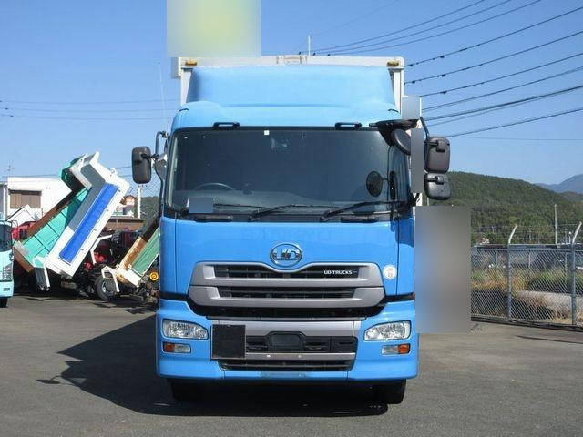 UDトラックスクオン冷蔵冷凍ウイング大型（10t）[写真03]