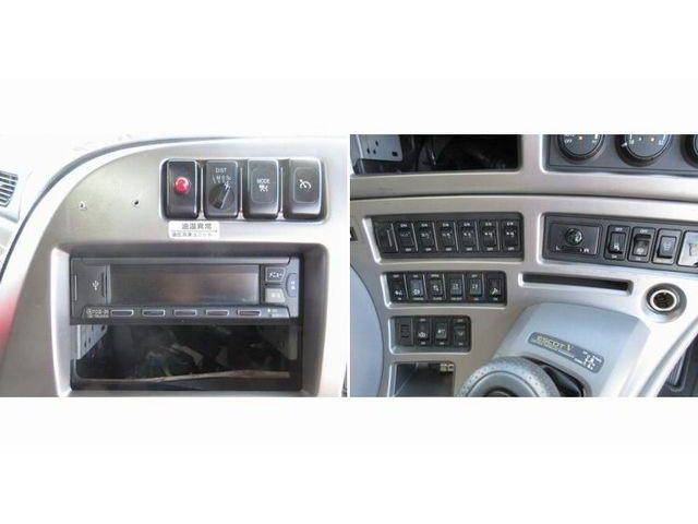 UDトラックスクオン冷蔵冷凍ウイング大型（10t）[写真31]