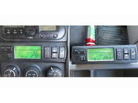 UDトラックスクオン冷蔵冷凍ウイング大型（10t）[写真32]