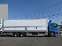 UDトラックスクオン冷蔵冷凍ウイング大型（10t）[写真06]