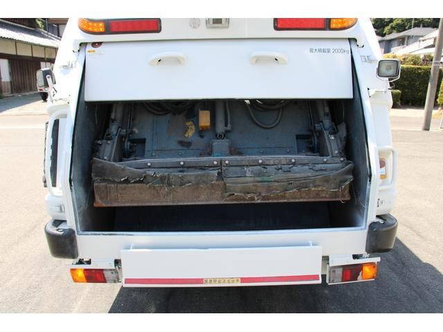 日野デュトロパッカー車（塵芥車）小型（2t・3t）[写真13]
