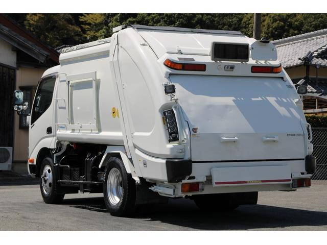 日野デュトロパッカー車（塵芥車）小型（2t・3t）[写真02]