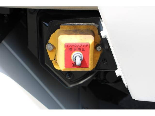 日野デュトロパッカー車（塵芥車）小型（2t・3t）[写真24]