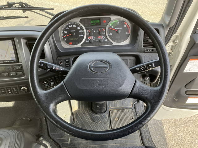 日野レンジャークレーン3段中型（4t）[写真34]