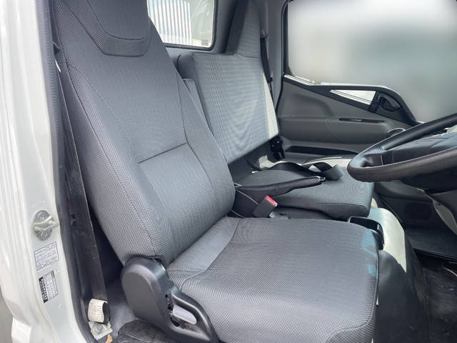 三菱ふそうキャンターダンプ小型（2t・3t）[写真24]