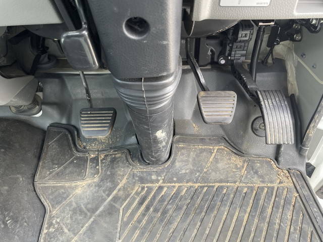 三菱ふそうキャンターダンプ小型（2t・3t）[写真30]