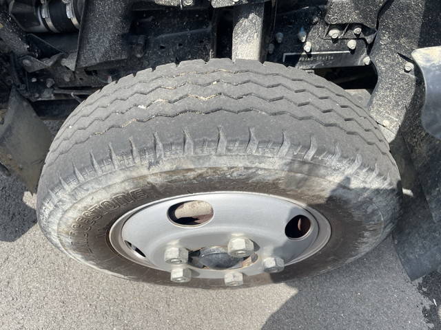 三菱ふそうキャンターダンプ小型（2t・3t）[写真09]