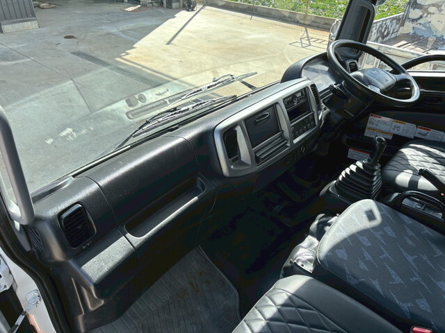 日野レンジャーコンテナ専用車中型（4t）[写真18]