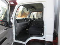 三菱ふそうキャンターアルミウイング小型（2t・3t）[写真15]