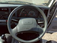 いすゞエルフ平ボディ小型（2t・3t）[写真15]