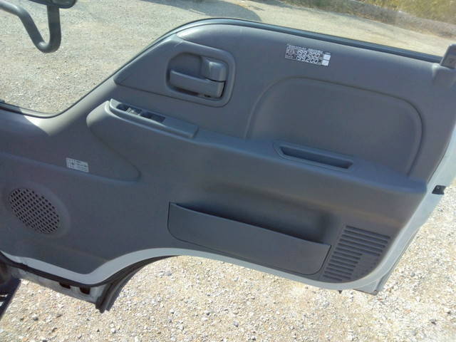 いすゞエルフ平ボディ小型（2t・3t）[写真09]