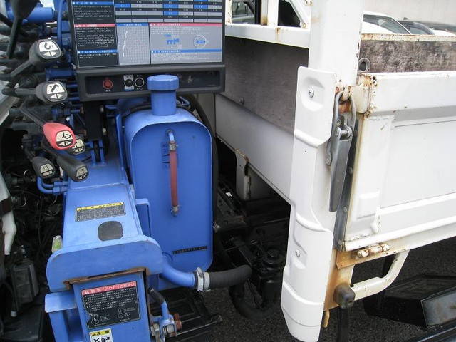 日野デュトロクレーン4段小型（2t・3t）[写真12]