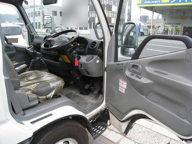 日野デュトロクレーン4段小型（2t・3t）[写真18]