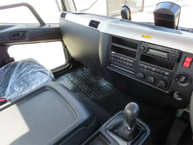 三菱ふそうファイターコンテナ専用車中型（4t）[写真11]