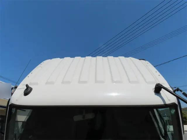 三菱ふそうファイターコンテナ専用車中型（4t）[写真06]