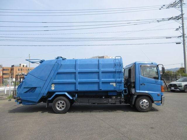 日野レンジャーパッカー車（塵芥車）中型（4t）[写真08]