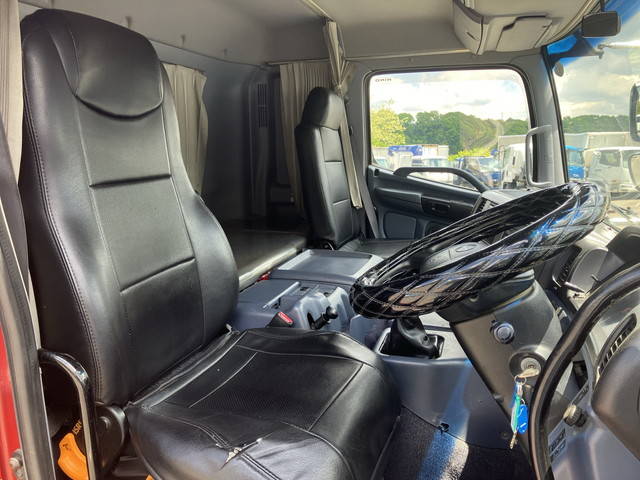 日野プロフィアセルフローダー大型（10t）[写真31]