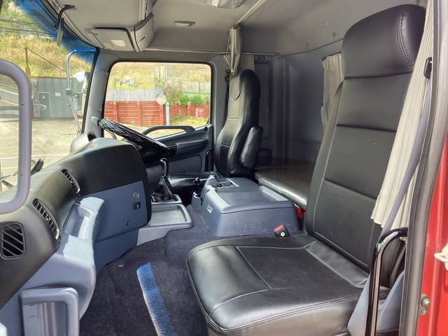 日野プロフィアセルフローダー大型（10t）[写真32]