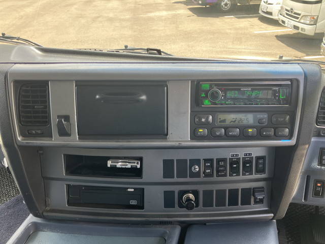 日野プロフィアセルフローダー大型（10t）[写真36]