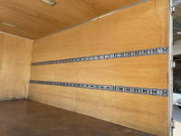 三菱ふそうキャンターアルミバン小型（2t・3t）[写真11]