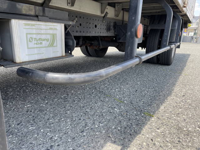 三菱ふそうキャンターアルミバン小型（2t・3t）[写真20]