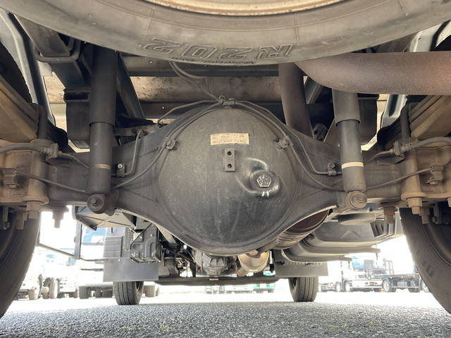 三菱ふそうキャンターアルミバン小型（2t・3t）[写真24]