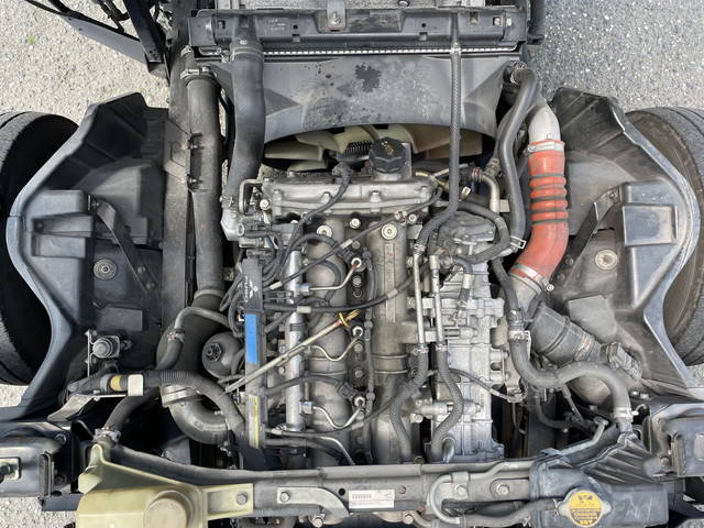 三菱ふそうキャンターアルミバン小型（2t・3t）[写真26]