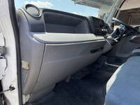 三菱ふそうキャンターアルミバン小型（2t・3t）[写真35]