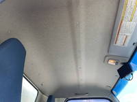 三菱ふそうキャンターアルミバン小型（2t・3t）[写真36]