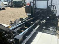 いすゞエルフコンテナ専用車小型（2t・3t）[写真11]