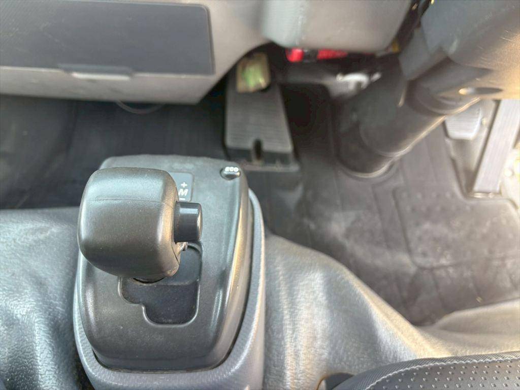 いすゞエルフコンテナ専用車小型（2t・3t）[写真21]