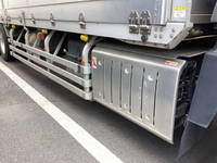 三菱ふそうスーパーグレートアルミウイング大型（10t）[写真16]