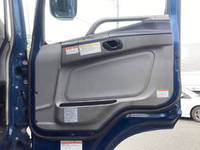 三菱ふそうスーパーグレートアルミウイング大型（10t）[写真24]