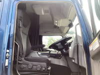 三菱ふそうスーパーグレートアルミウイング大型（10t）[写真25]