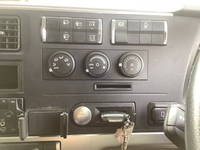 三菱ふそうスーパーグレートアルミウイング大型（10t）[写真33]