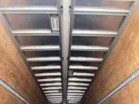 三菱ふそうスーパーグレートアルミウイング大型（10t）[写真09]